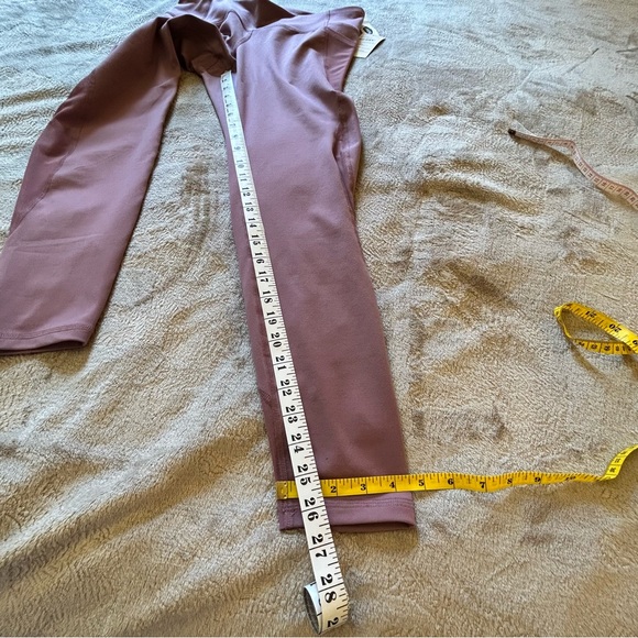 NWT Old Navy pink Go-Dry Elevate Legging petite Size L - Picture 12 of 12
